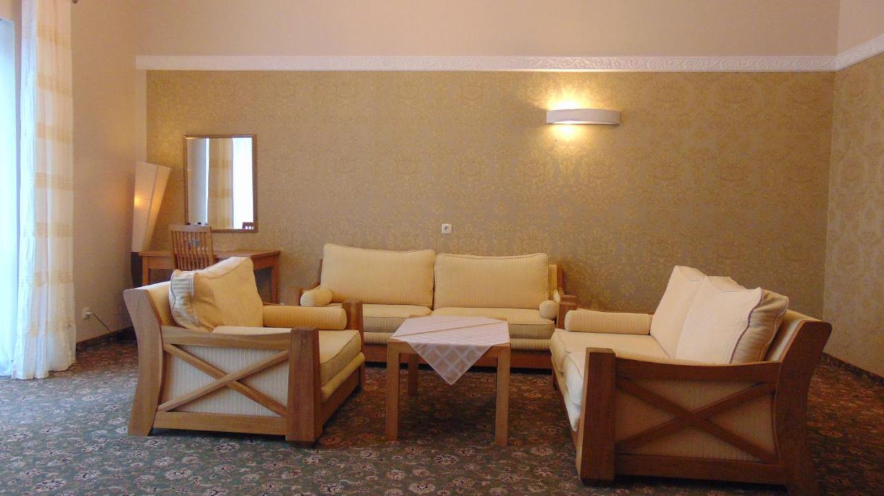 Villa Alicante & Spa Zujunai Exterior photo
